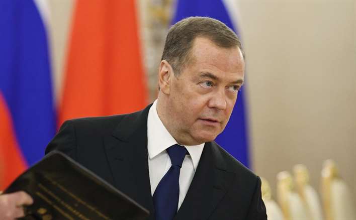 Медведев: Для России главное, чтобы в президенты США не выбрали парня с деменцией