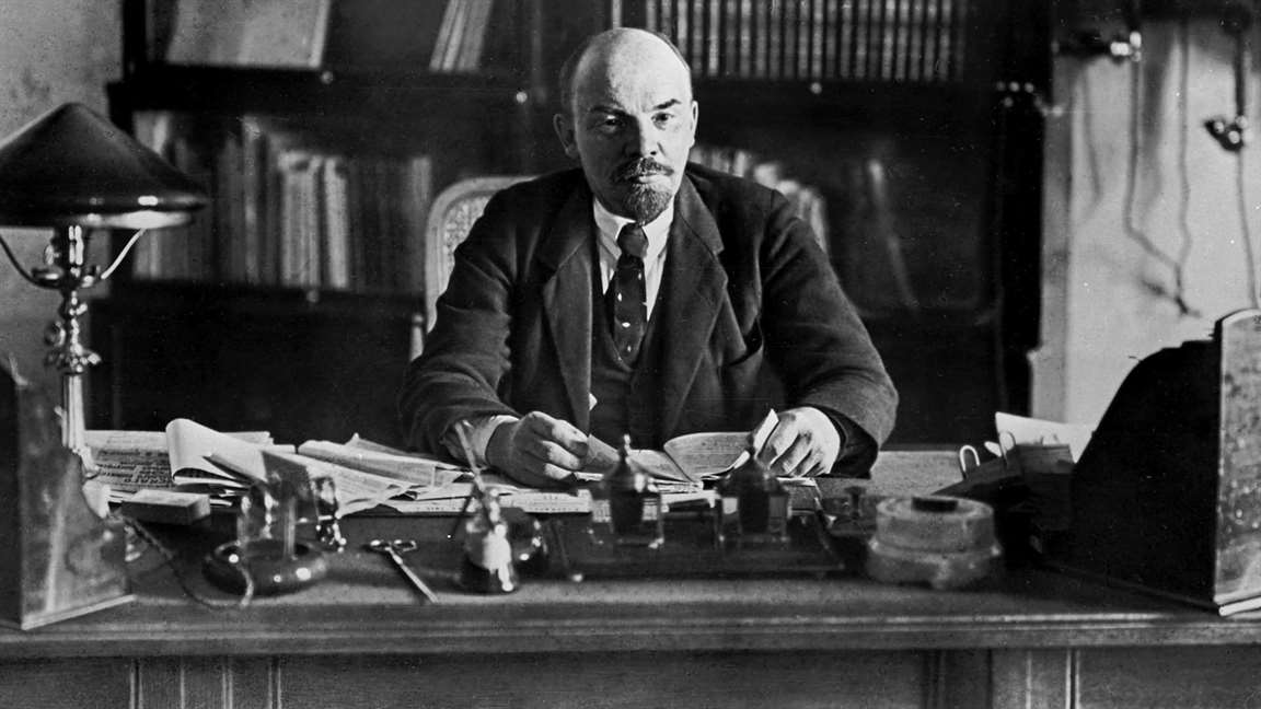 Революционер и вечный символ СССР. 153 года назад родился Владимир Ленин