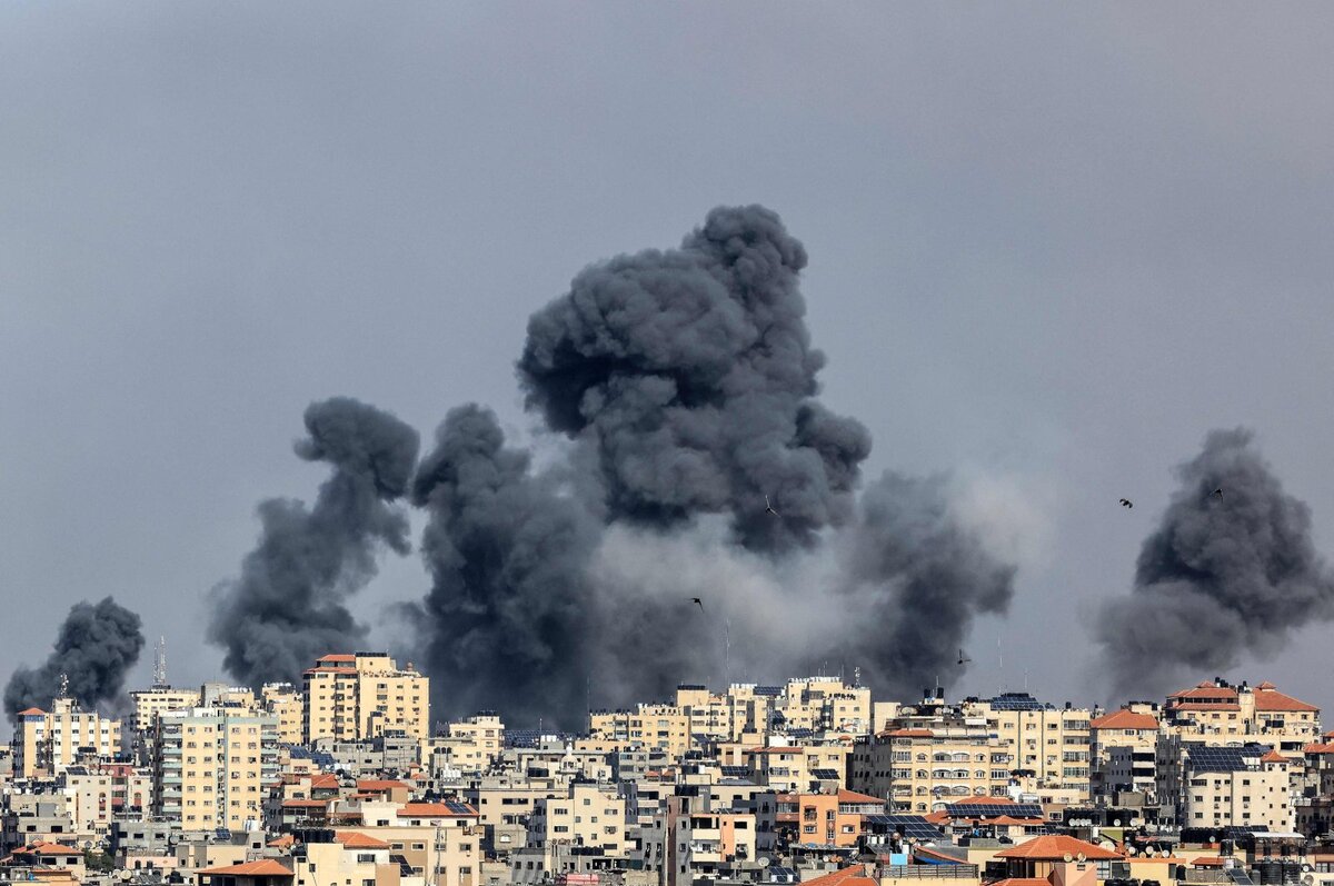 Обострение палестино-израильского конфликта: ХАМАС объявил о начале операции “Потоп Аль-Аксы”, Израиль ответил ударами по Газе