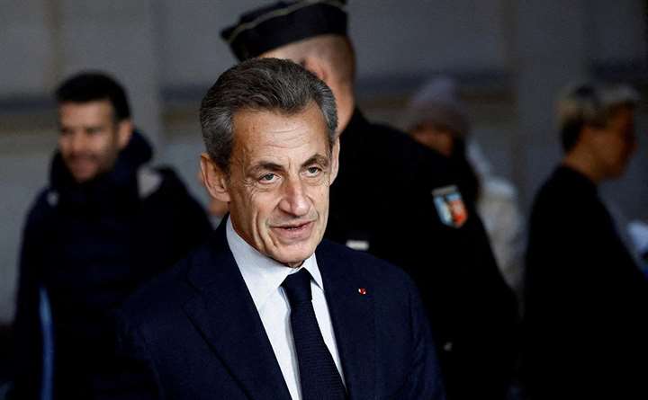 Суд Парижа приговорил Николя Саркози к году реального заключения и двум годам условно