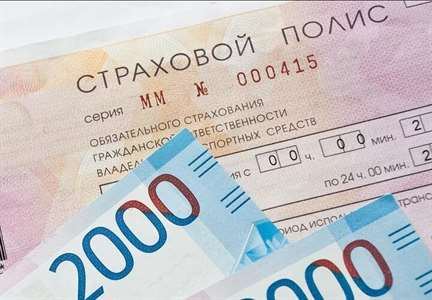 Власти ХМАО застраховали своих чиновников на 100 миллионов рублей