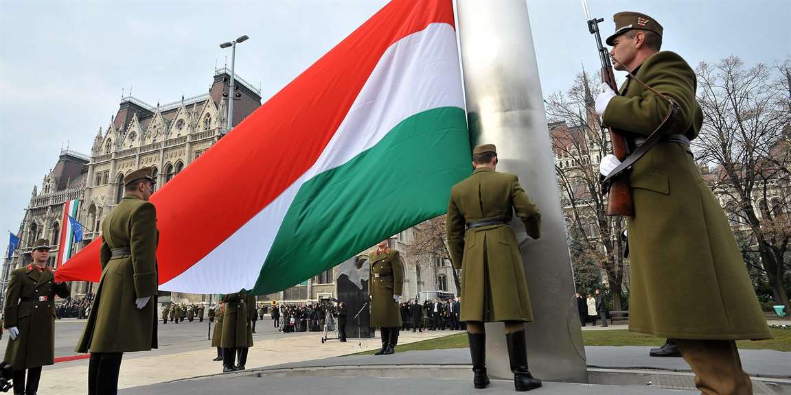 Венгрия увеличит оборонные расходы из-за угрозы на Украине
