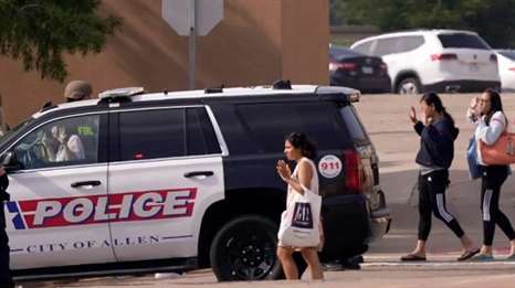 Девять человек погибли во время стрельбы в торговом центре в США