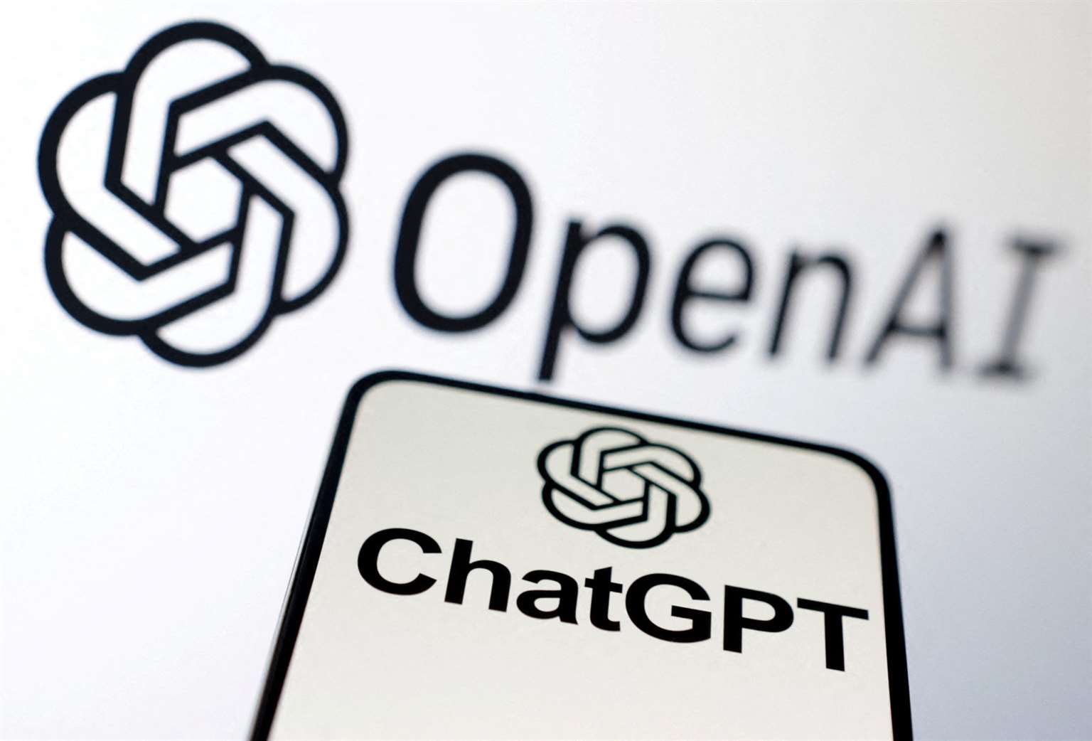 OpenAI запускает приложение ChatGPT для iOS