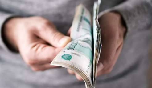 В Госдуму внесли законопроект о повышении МРОТ до 19 242 рублей