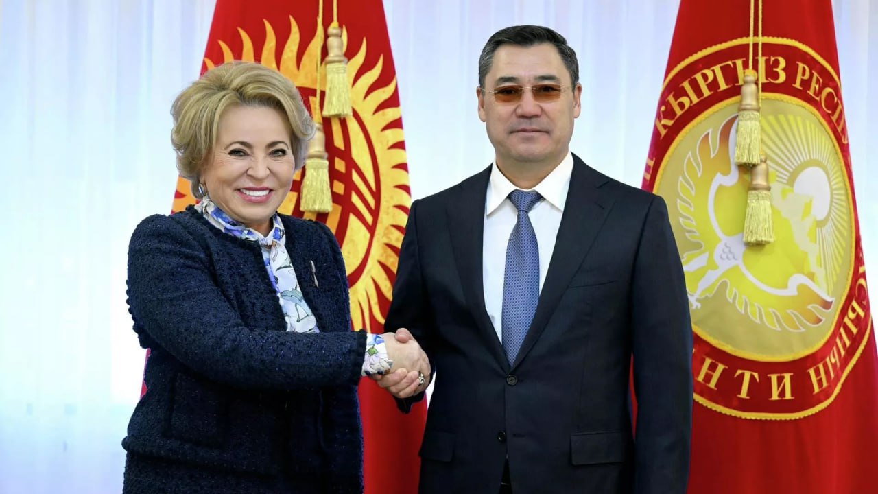 Президент Кыргызстана отметил стратегический характер отношений с Россией