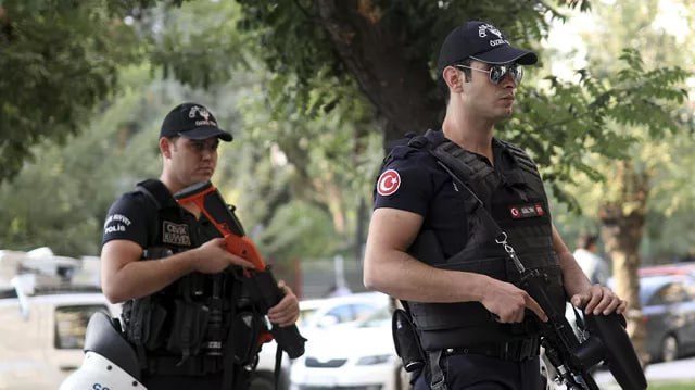 Турция проводит масштабную антитеррористическую операцию. Мероприятия по всей стране