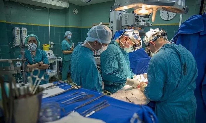 Московские врачи впервые в России пересадили легкие дважды
