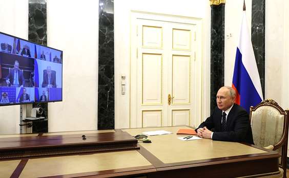 Путин обсудил поддержку соотечественников за рубежом на совещании Совбеза