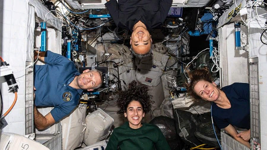 NASA перенесли выход космонавтов в открытый космос. Причина в утечке теплоносителя