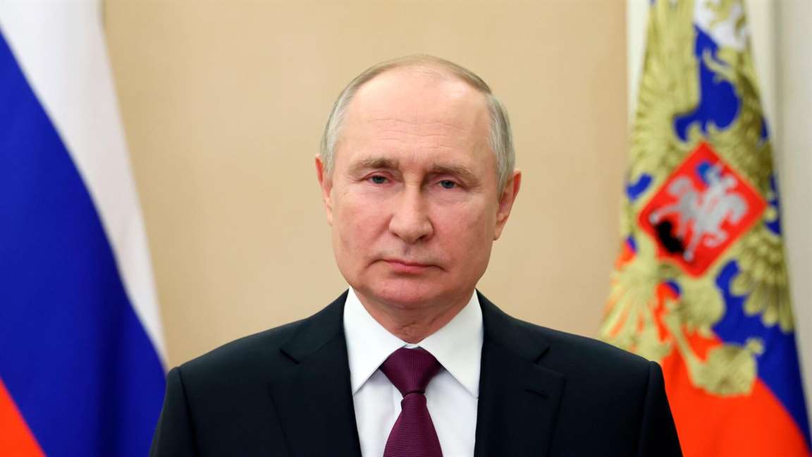 Путин поручил принять меры для сокращения оттока россиян за границу