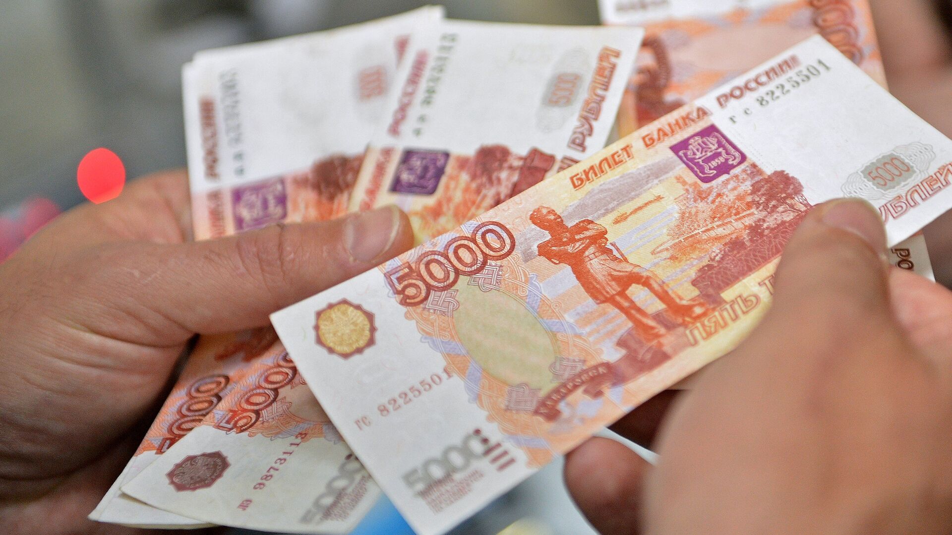 Более 7,7 трлн рублей планируется потратить в 2024 году на социальную поддержку населения