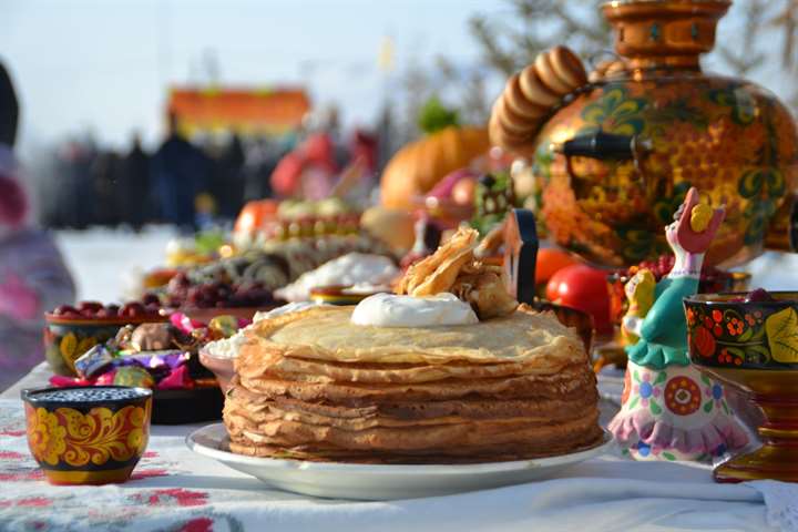 Более 50 видов блинов приготовят в Москве гостям фестиваля «Масленица»