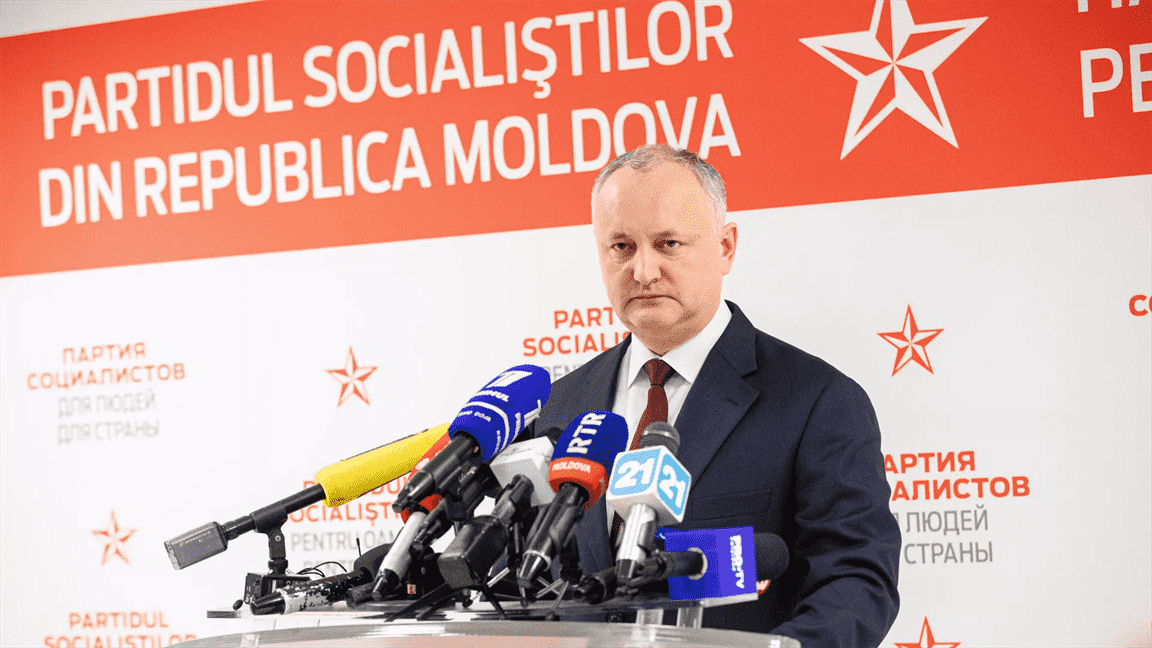 Президент Молдавии пиарится за государственный счет