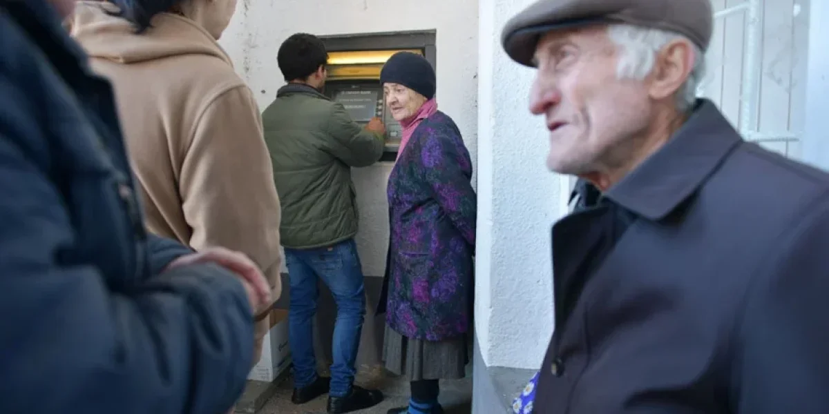 Пенсии только на карты ПСБ: что меняется для россиян