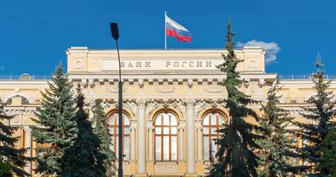 Банк России: на 20% снизились жалобы на навязывание платных услуг по кредитам