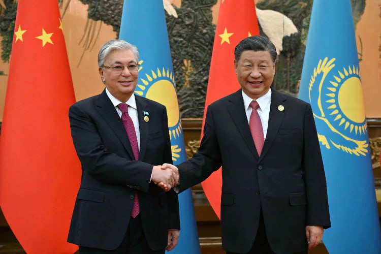 Си Цзиньпин призвал Казахстан активнее участвовать в инициативе «Один пояс — один путь»